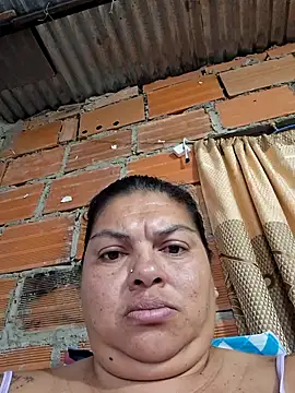 Snapshot of Juli_Powl chatting on June 8, 2026, 1:11 pm Juli Powl online show from June 8, 2026, 1:11 pm
