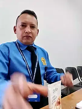 Hachi28 online show from April 1, 2026, 11:33 am