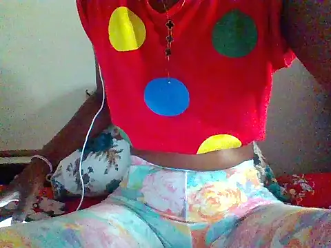 Snapshot of Lunateddy chatting on February 25, 2026, 7:18 am Lunateddy online show from February 25, 2026, 7:18 am