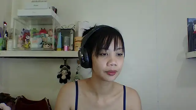 GloryKulikowski online show from February 16, 2026, 4:08 am