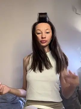 anastassea online show from March 5, 2026, 1:56 am