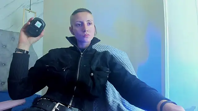 Fieramadame online show from April 18, 2026, 7:58 pm