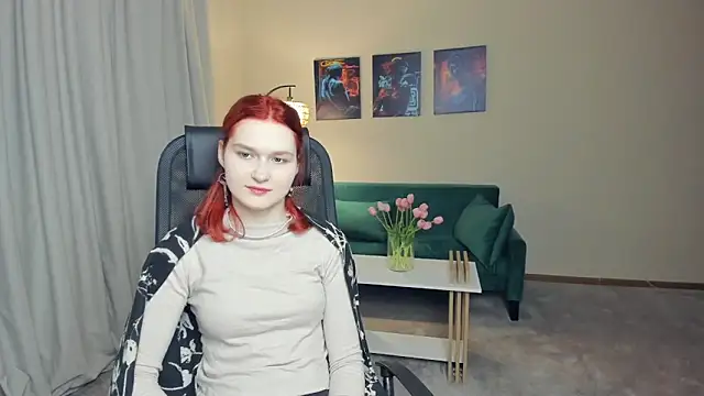 LinaMalech online show from February 15, 2026, 1:52 pm