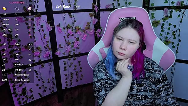 kitsune little online show from June 18, 2026, 3:07 am