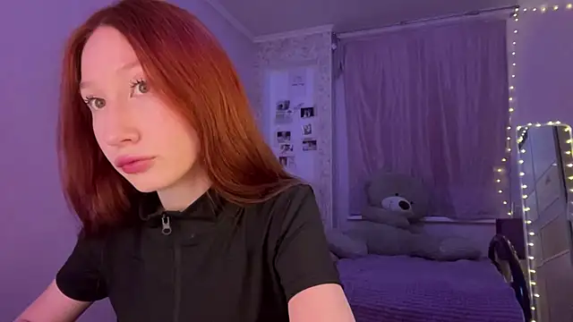 stella foxi online show from February 26, 2026, 4:06 pm