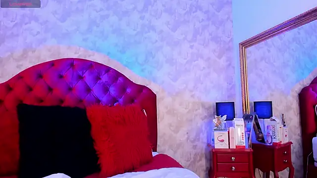 Isabell  26 online show from April 15, 2026, 4:47 pm