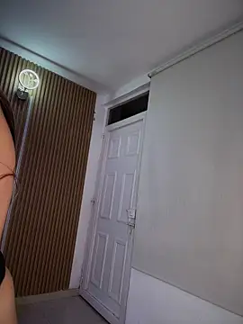 mia-rodrigues online show from February 13, 2026, 4:19 am