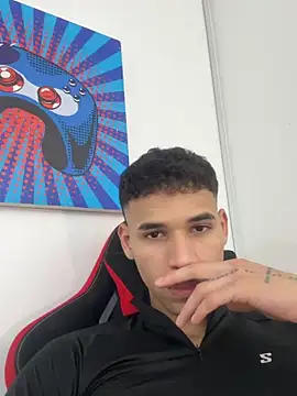 Thomas walker14 online show from May 9, 2026, 5:01 am