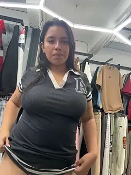 Miss Bella Flame online show from April 6, 2026, 4:52 pm