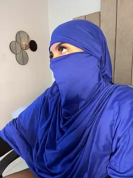 rashaaa  online show from March 11, 2026, 2:50 am