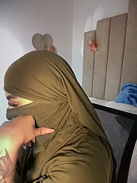 rashaaa  online show from April 10, 2026, 1:55 am