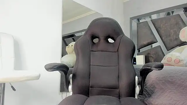 ElektraBomdans online show from April 9, 2026, 4:01 am