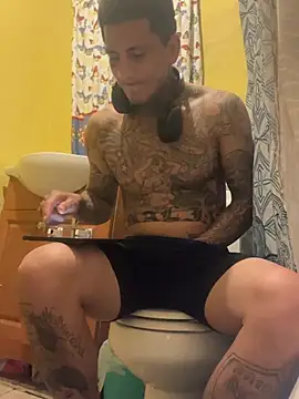 Snapshot of freaknine69 chatting on February 13, 2026, 6:09 am freaknine69 online show from February 13, 2026, 6:09 am