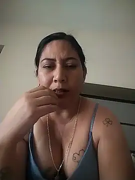 Arely Sweet online show from February 15, 2026, 8:05 pm