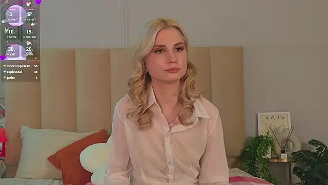 JadenLove  online show from April 18, 2026, 7:07 pm