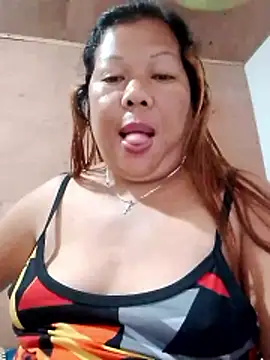 chubbysexy28 online show from February 21, 2026, 8:26 am
