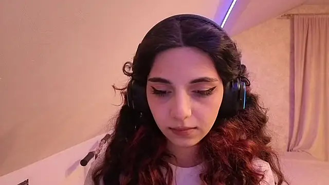 Snapshot of Blissmissataeses chatting on February 17, 2026, 12:34 pm Blissmissataeses online show from February 17, 2026, 12:34 pm