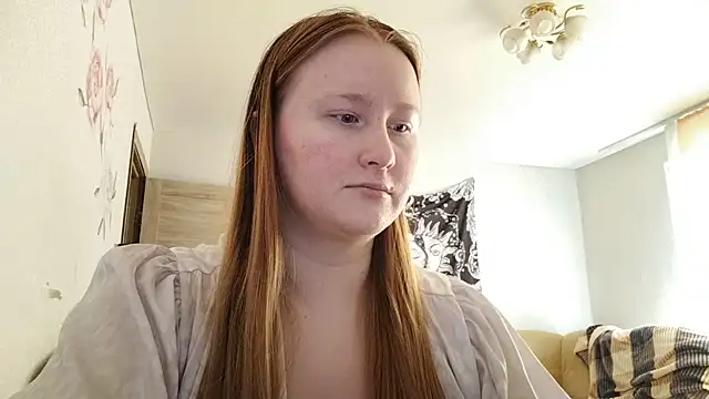 AnikaLipps online show from June 3, 2026, 2:44 pm