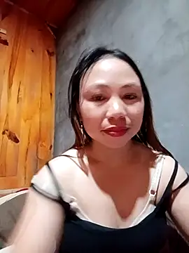 Snapshot of Pretty_girl_2 chatting on March 4, 2026, 10:49 pm Pretty girl 2 online show from March 4, 2026, 10:49 pm