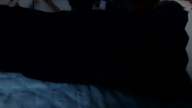 luanahot1 online show from April 18, 2026, 1:59 pm