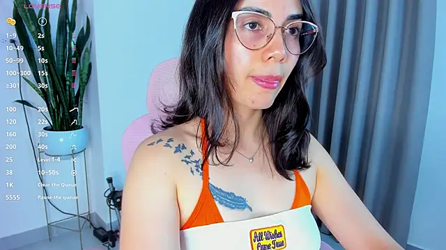 Snapshot of sara_ospina22 chatting on June 8, 2026, 11:38 pm sara ospina22 online show from June 8, 2026, 11:38 pm