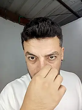 Gissele Rubi online show from March 5, 2026, 12:45 pm