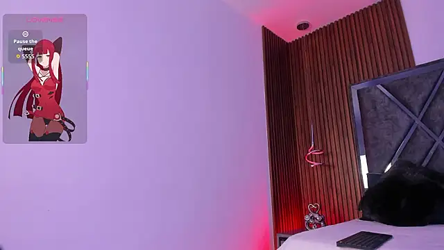 LunaVelour13 online show from March 10, 2026, 4:06 am