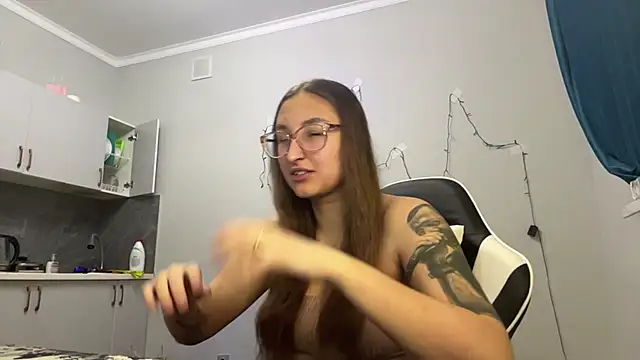 YettaUrive online show from February 24, 2026, 2:04 pm