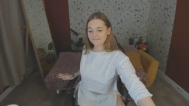 Snapshot of LustfulLove_ chatting on February 22, 2026, 7:29 am LustfulLove online show from February 22, 2026, 7:29 am