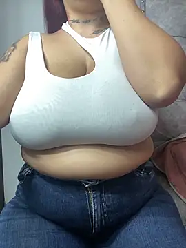 Snapshot of Ariel_Nasty_Extremely chatting on March 22, 2026, 5:00 am Ariel Nasty Extremely online show from March 22, 2026, 5:00 am