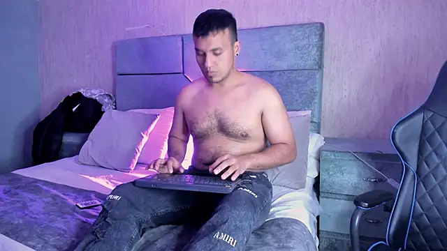 AronGarcia online show from February 20, 2026, 8:09 pm