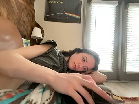ash10alex online show from June 8, 2026, 3:56 pm