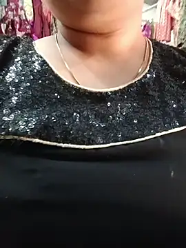 taniya0 online show from April 19, 2026, 5:07 am