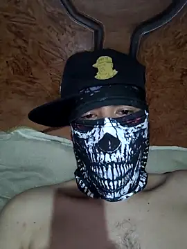 Cholo1096 online show from April 3, 2026, 7:28 am