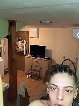 MonChery online show from March 4, 2026, 6:47 pm