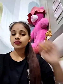 samayra1144 online show from April 12, 2026, 7:35 am