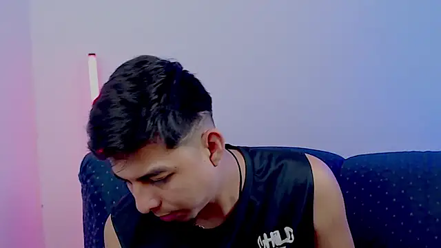 polloCol4U online show from April 8, 2026, 4:23 am