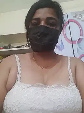 Snapshot of Tamil_Luckly_girl chatting on March 28, 2026, 7:52 am Tamil Luckly girl online show from March 28, 2026, 7:52 am