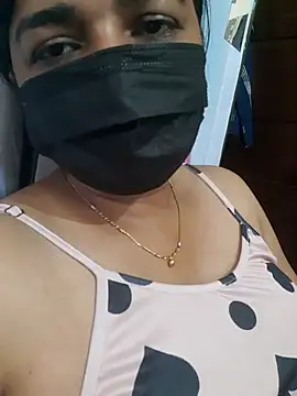 Snapshot of Tamil_Luckly_girl chatting on March 31, 2026, 8:48 am Tamil Luckly girl online show from March 31, 2026, 8:48 am