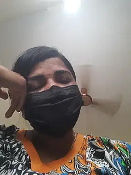 Snapshot of Tamil_Luckly_girl chatting on April 7, 2026, 4:24 am Tamil Luckly girl online show from April 7, 2026, 4:24 am