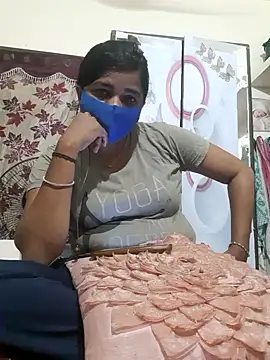 Snapshot of Tamil_Luckly_girl chatting on May 1, 2026, 2:10 pm Tamil Luckly girl online show from May 1, 2026, 2:10 pm