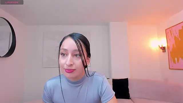 Snapshot of AmaraDivine chatting on March 4, 2026, 11:38 am AmaraDivine online show from March 4, 2026, 11:38 am