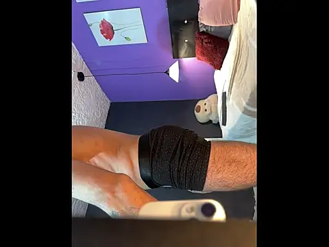 Karim mansur online show from February 28, 2026, 11:44 am