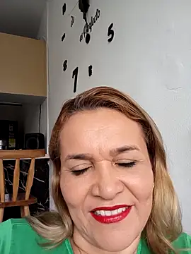 charlotte milf30 online show from March 22, 2026, 7:28 pm