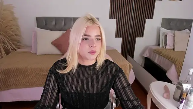 Snapshot of BarbieHannaB_ chatting on February 19, 2026, 6:59 pm BarbieHannaB online show from February 19, 2026, 6:59 pm