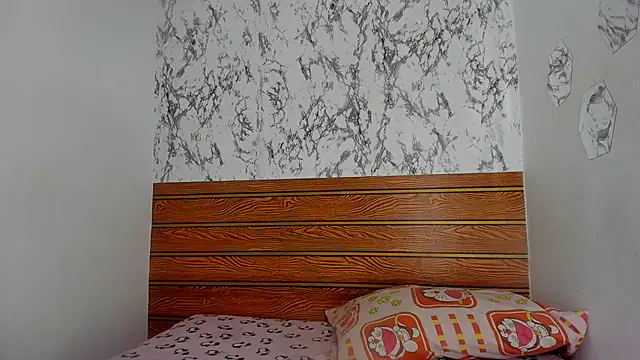 Snapshot of valenttina_narvaez chatting on June 1, 2026, 1:35 pm valenttina narvaez online show from June 1, 2026, 1:35 pm