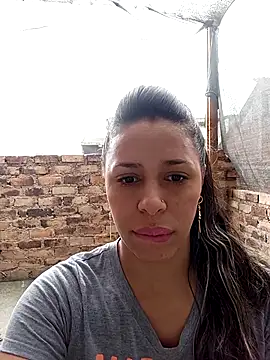 kiki milu online show from April 16, 2026, 1:34 pm