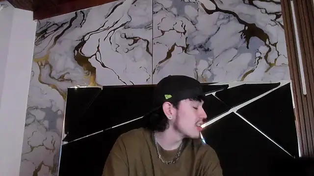 Snapshot of Couple_In_Heat chatting on February 26, 2026, 8:19 pm Couple In Heat online show from February 26, 2026, 8:19 pm