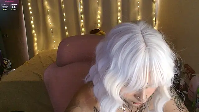 maliciaXpoison online show from March 5, 2026, 10:50 pm