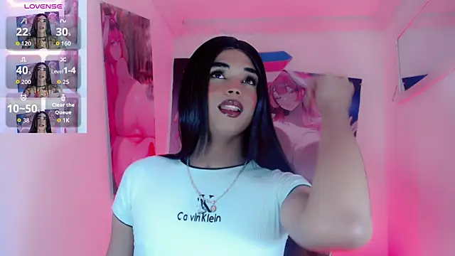 Alisson Secrett  online show from April 19, 2026, 6:43 pm